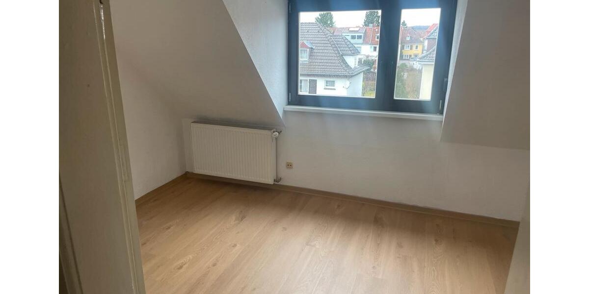 Dachgeschoßwohnung Saarbrücken Kieselhumes - 2 Zimmer, 50 m&sup2;, 550&euro; | Angebot:24940948