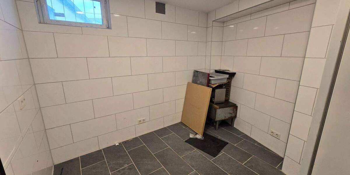 Einfamilienhaus Tholey Hasborn-Dautweiler - 8 Zimmer, 180 m&sup2;, 165.000&euro; | Angebot:25739283