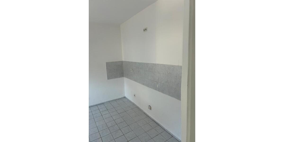 Etagenwohnung Saarbrücken Malstatt - 2 Zimmer, 75 m&sup2;, 830&euro; | Angebot:25351462