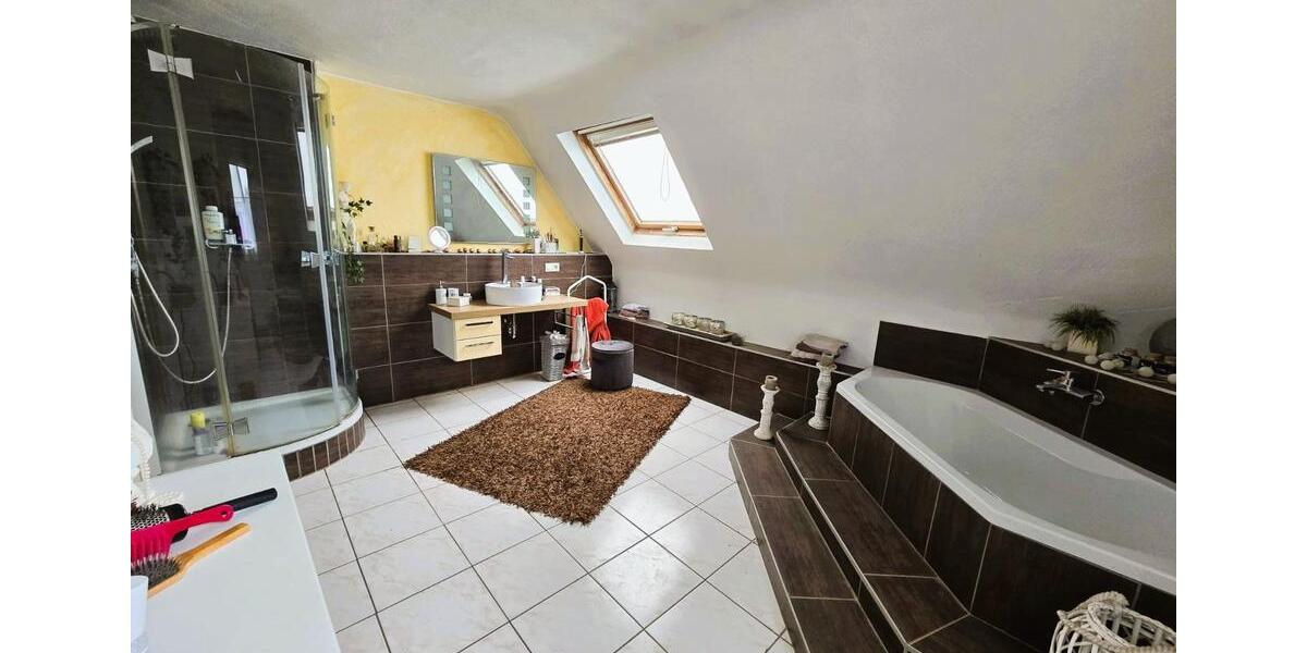 Doppelhaushälfte Waldmohr - 6 Zimmer, 175 m&sup2;, 320.000&euro; | Angebot:25857499