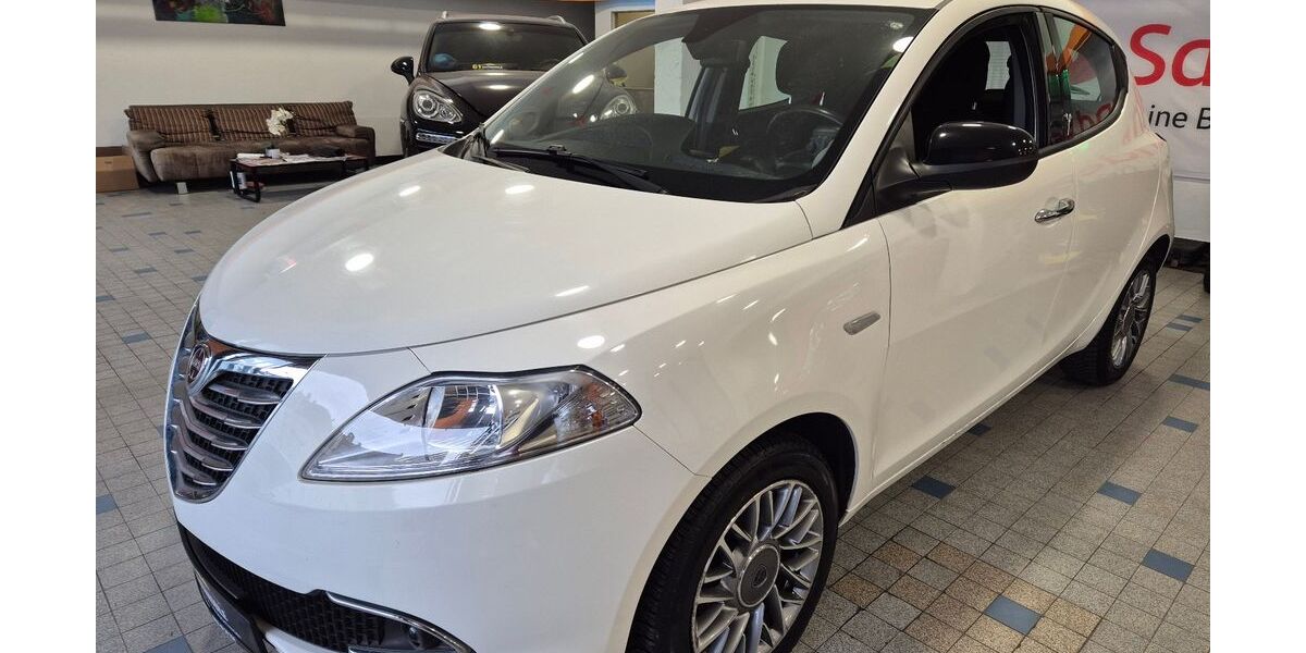 Lancia Ypsilon 106.000 km 6.680 &euro; Völklingen 66333