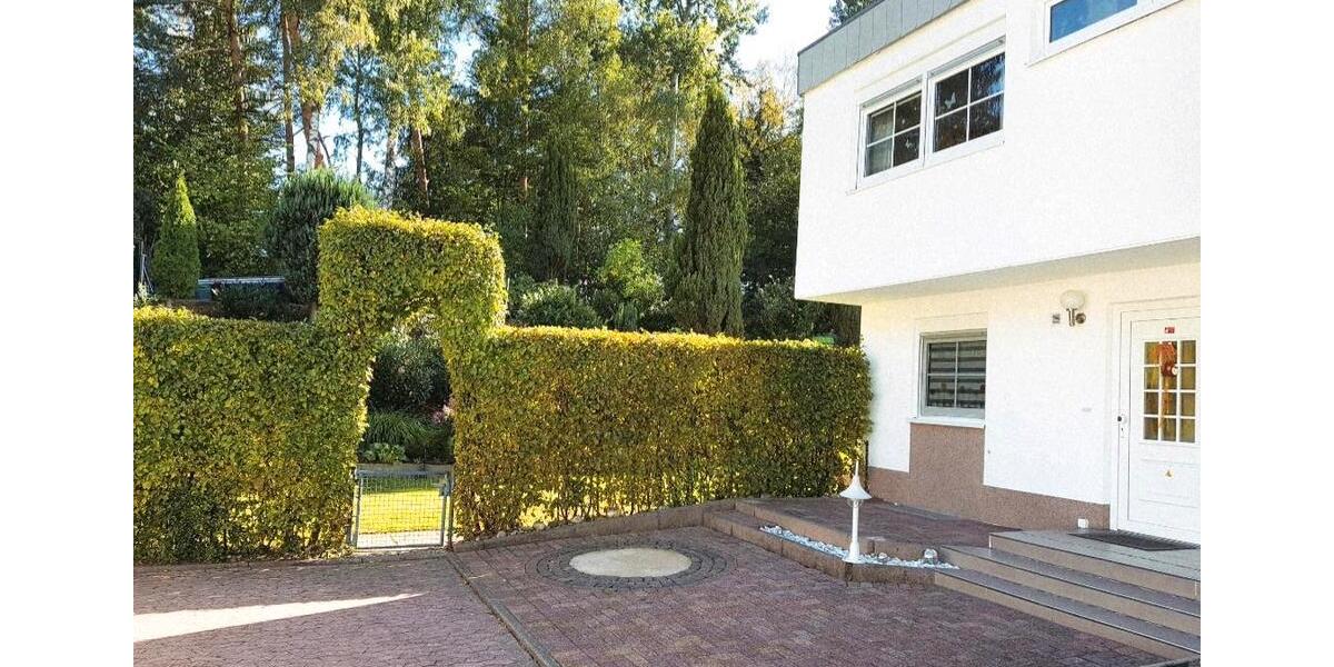 Reihenhaus Homburg - 4 Zimmer, 107 m&sup2;, 350.000&euro; | Angebot:25220566