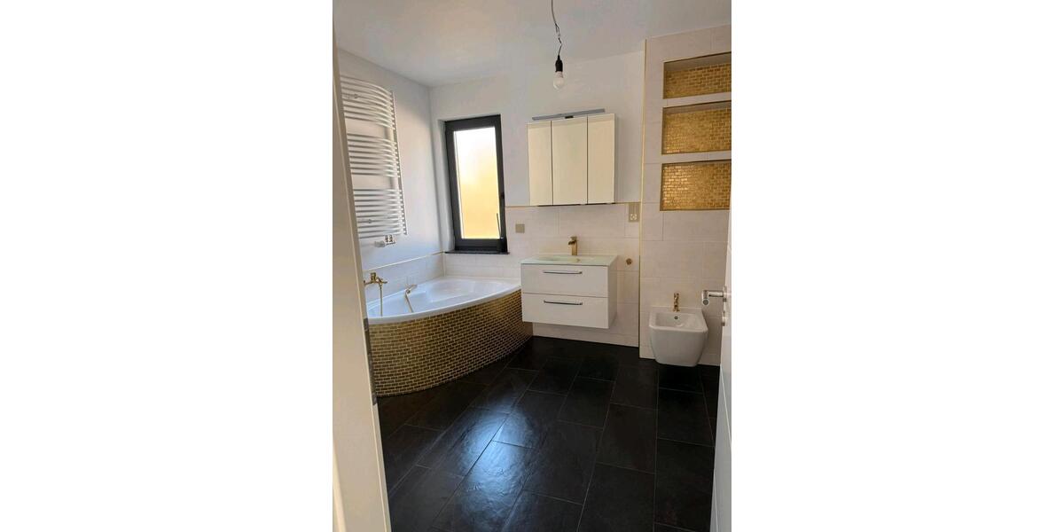 Etagenwohnung Homburg - 2 Zimmer, 70 m&sup2;, 570&euro; | Angebot:25592288