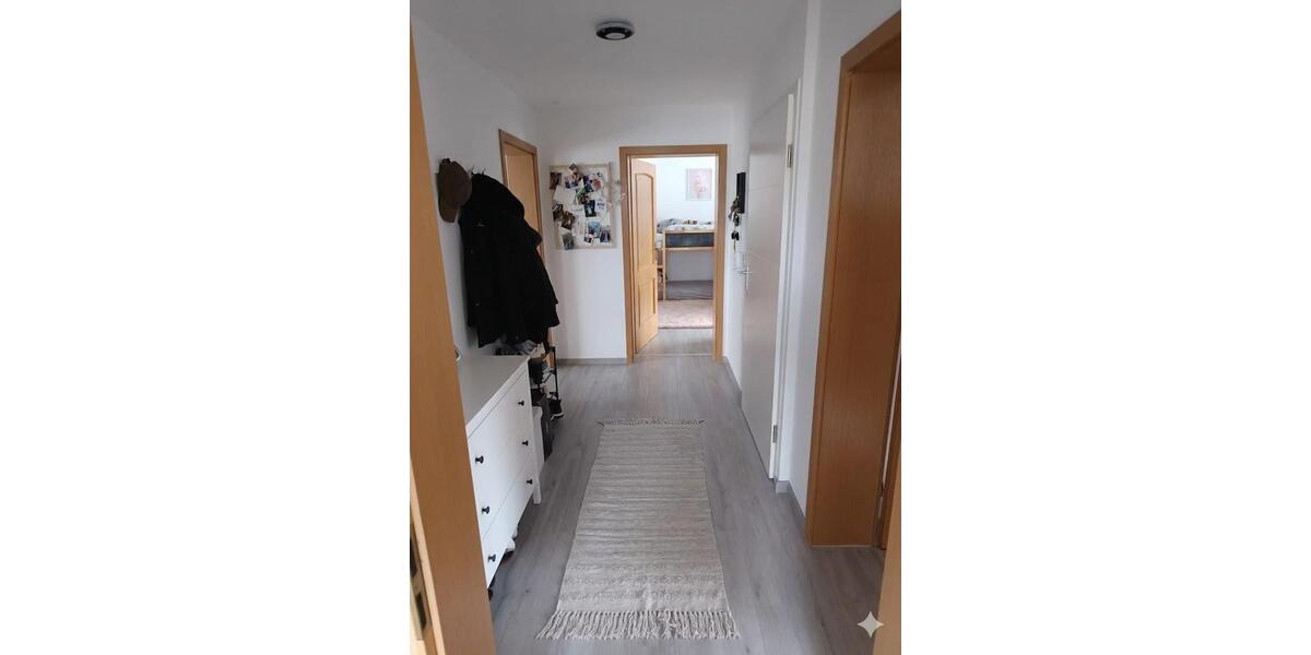 Etagenwohnung Heusweiler - 4 Zimmer, 90 m&sup2;, 850&euro; | Angebot:25948552