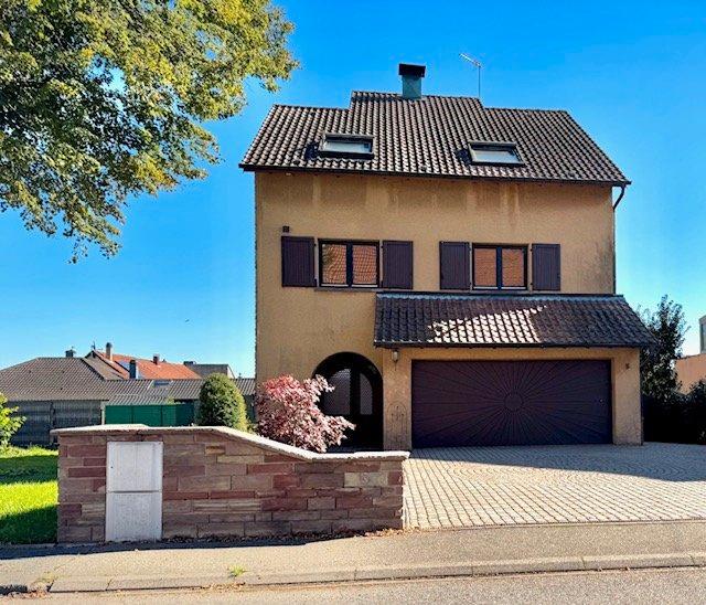 Einfamilienhaus Kleinblittersdorf - 7 Zimmer, 204 m&sup2;, 335.000&euro; | Angebot:26133957