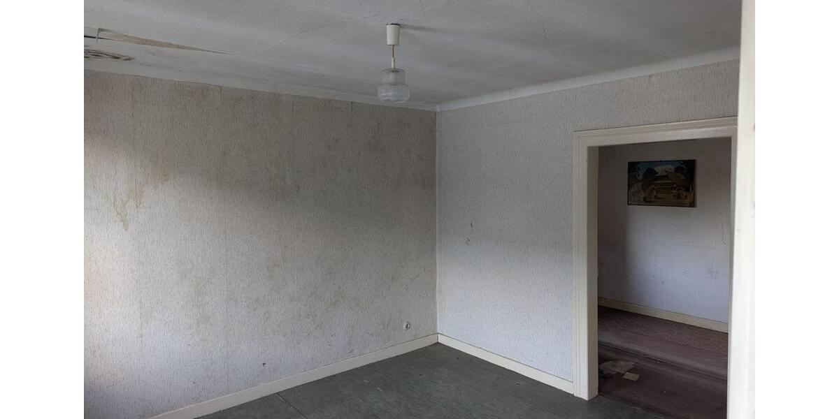 Einfamilienhaus Homburg - 4 Zimmer, 85 m&sup2;, 90.000&euro; | Angebot:25864408