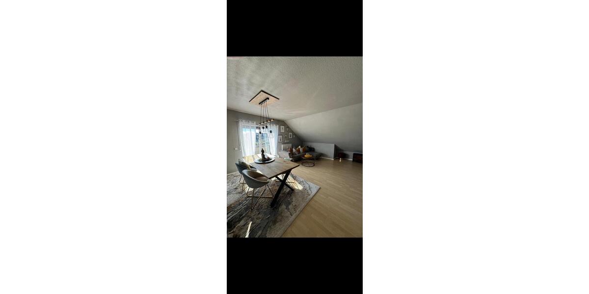 Dachgeschoßwohnung Überherrn - 3 Zimmer, 75 m&sup2;, 750&euro; | Angebot:26588205