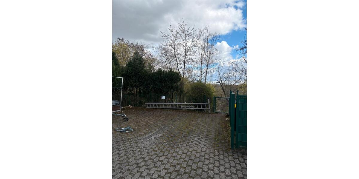 Dachgeschoßwohnung Saarlouis - 3 Zimmer, 80 m&sup2;, 770&euro; | Angebot:25945411