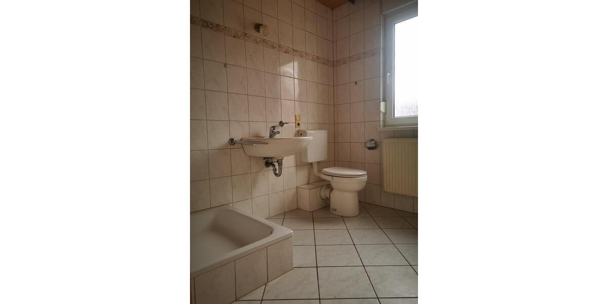 Doppelhaushälfte Nalbach - 6 Zimmer, 185 m&sup2;, 238.000&euro; | Angebot:25511209