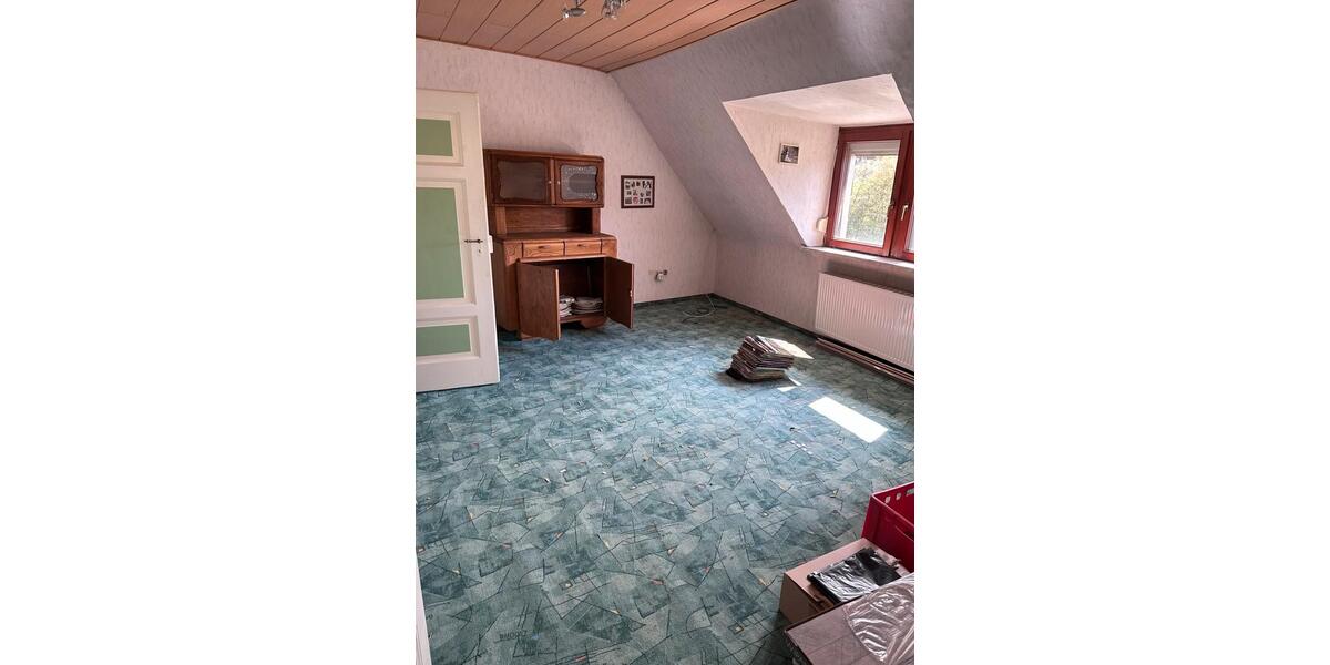 Reihenhaus Ottweiler - 6 Zimmer, 120 m&sup2;, 195.000&euro; | Angebot:25270020