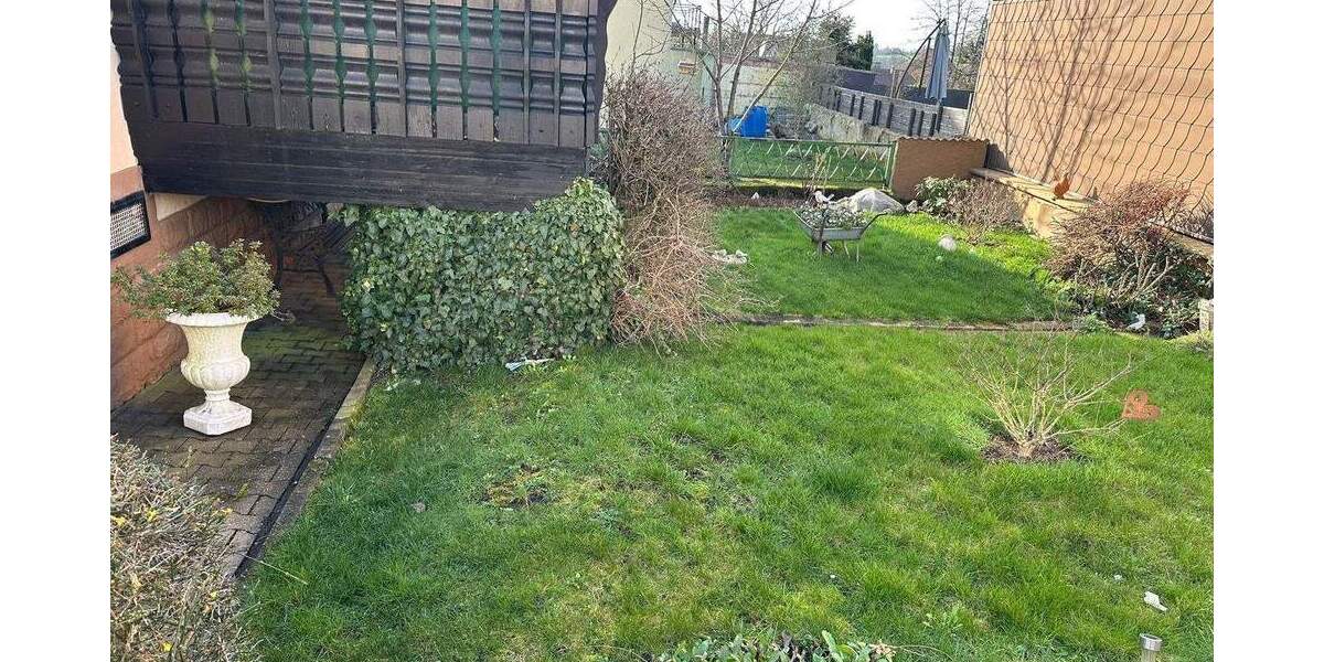 Doppelhaushälfte Schiffweiler - 4 Zimmer, 95 m&sup2;, 119.000&euro; | Angebot:25771661