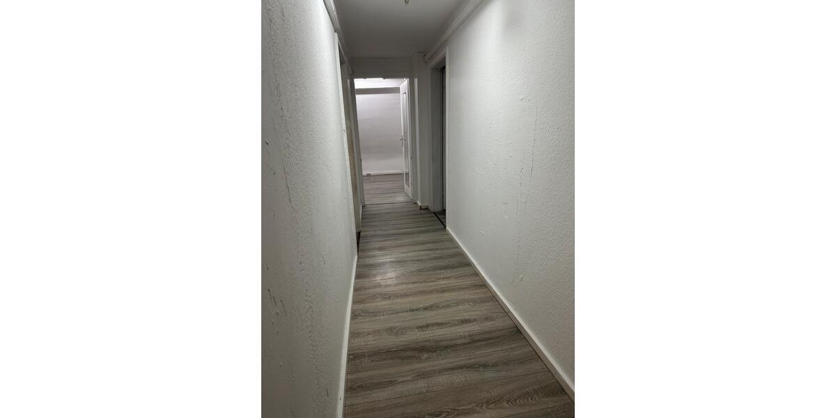 Dachgeschoßwohnung Völklingen - 6 Zimmer, 110 m&sup2;, 800&euro; | Angebot:25760210