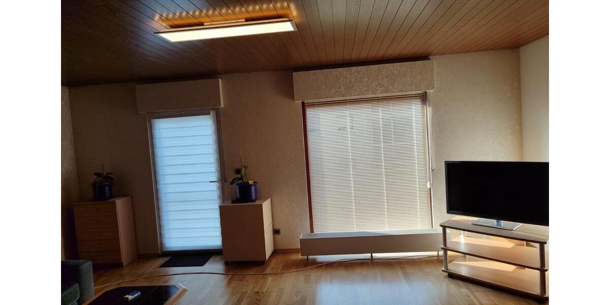 Etagenwohnung Waldmohr - 5 Zimmer, 143 m&sup2;, 1.390&euro; | Angebot:25539903