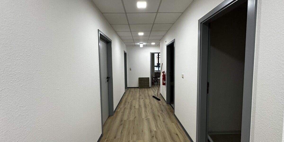 Gewerbeobjekt Saarbrücken St Johann - 1 Zimmer, 410 m&sup2;, 3.000&euro; | Angebot:25736179