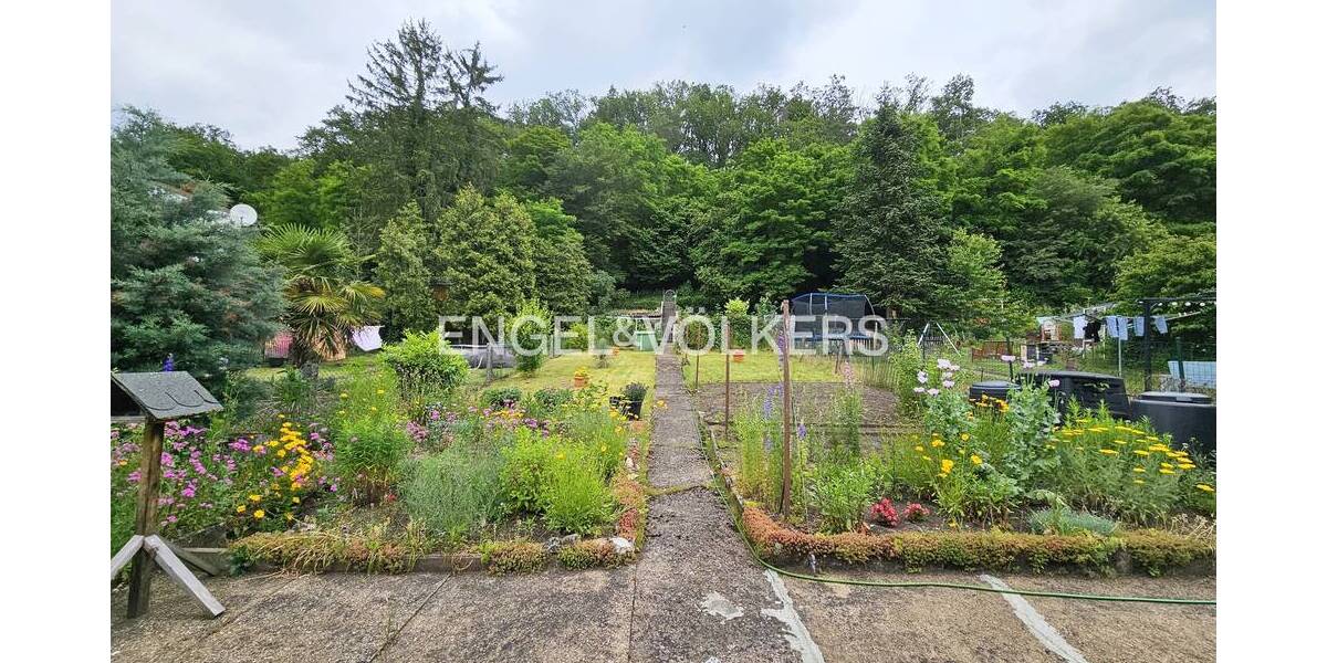 Mehrfamilienhaus, Wohnhaus Wadgassen-Differten Differten - 6 Zimmer, 160 m&sup2;, 169.000&euro; | Angebot:26695321