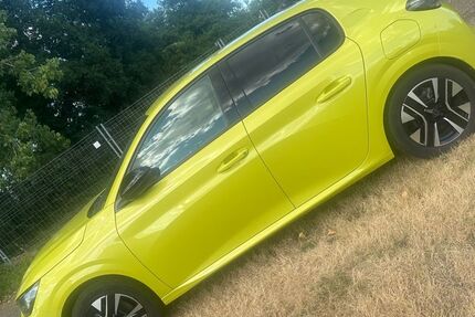 Peugeot 208 17.000 km 18.500 &euro; Lisdorf 66740