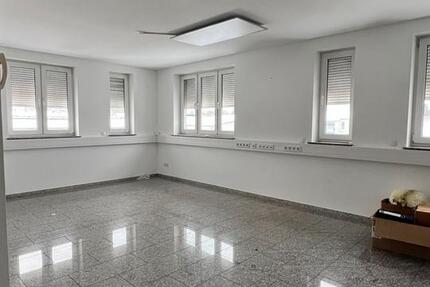 Gewerbeobjekt Wadgassen - 650&euro; | Angebot:24431912