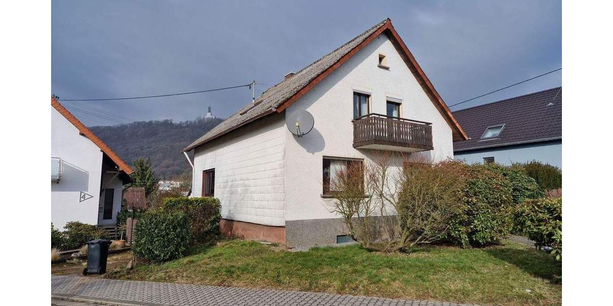 Einfamilienhaus Tholey - 8 Zimmer, 150 m&sup2;, 200.000&euro; | Angebot:25661343