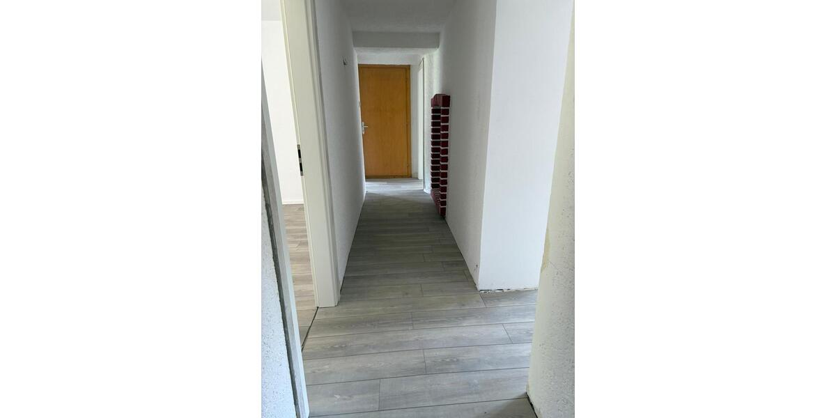Etagenwohnung Beckingen - 3.5 Zimmer, 99 m&sup2;, 750&euro; | Angebot:26680242