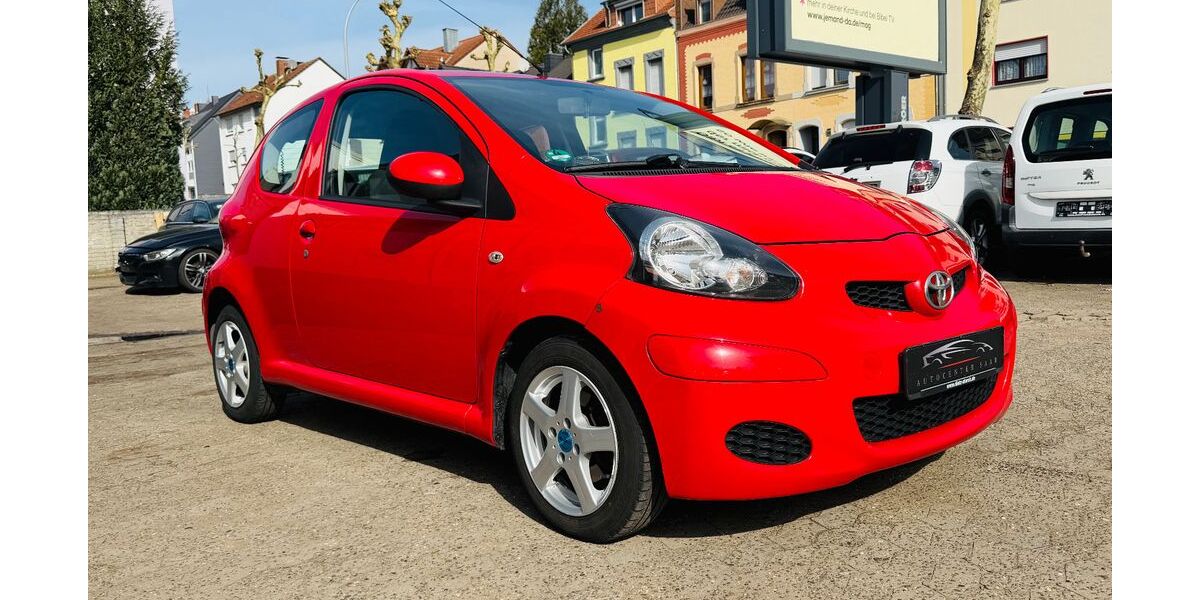 Toyota Aygo (X) 227.000 km 1.900 &euro; Saarbrücken 66115