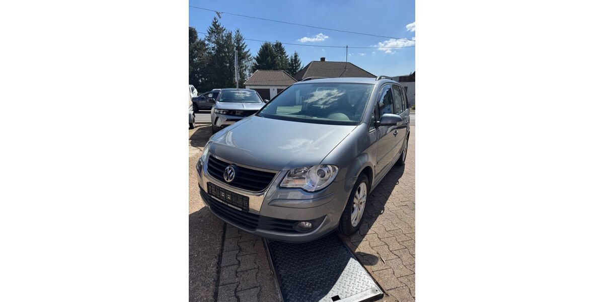 VW Touran 193.000 km 5.950 &euro; Quierschied 66287
