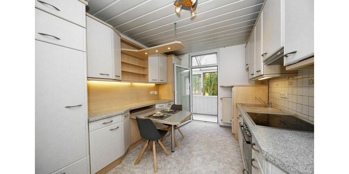 Etagenwohnung Saarbrücken Eschberg - 1 Zimmer, 40 m&sup2;, 69&euro; | Angebot:26417189