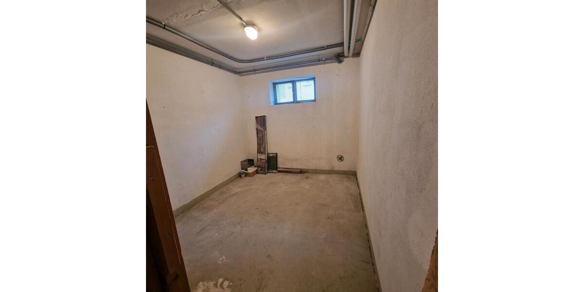 Erdgeschoßwohnung Waldmohr - 3 Zimmer, 76 m&sup2;, 1.000&euro; | Angebot:25906879