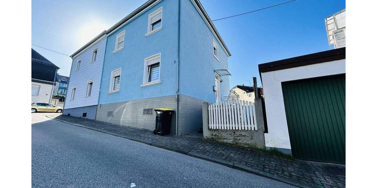 Mehrfamilienhaus, Wohnhaus Neunkirchen Innenstadt - 6 Zimmer, 130 m&sup2;, 219.000&euro; | Angebot:25779641