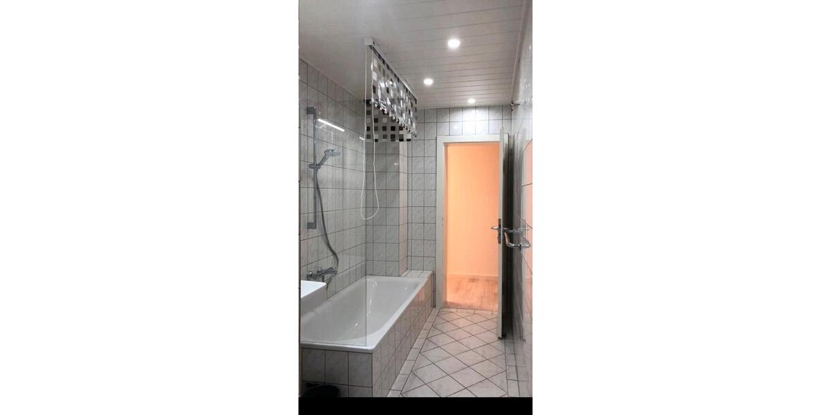 Etagenwohnung Neunkirchen - 4 Zimmer, 90 m&sup2;, 700&euro; | Angebot:25420790