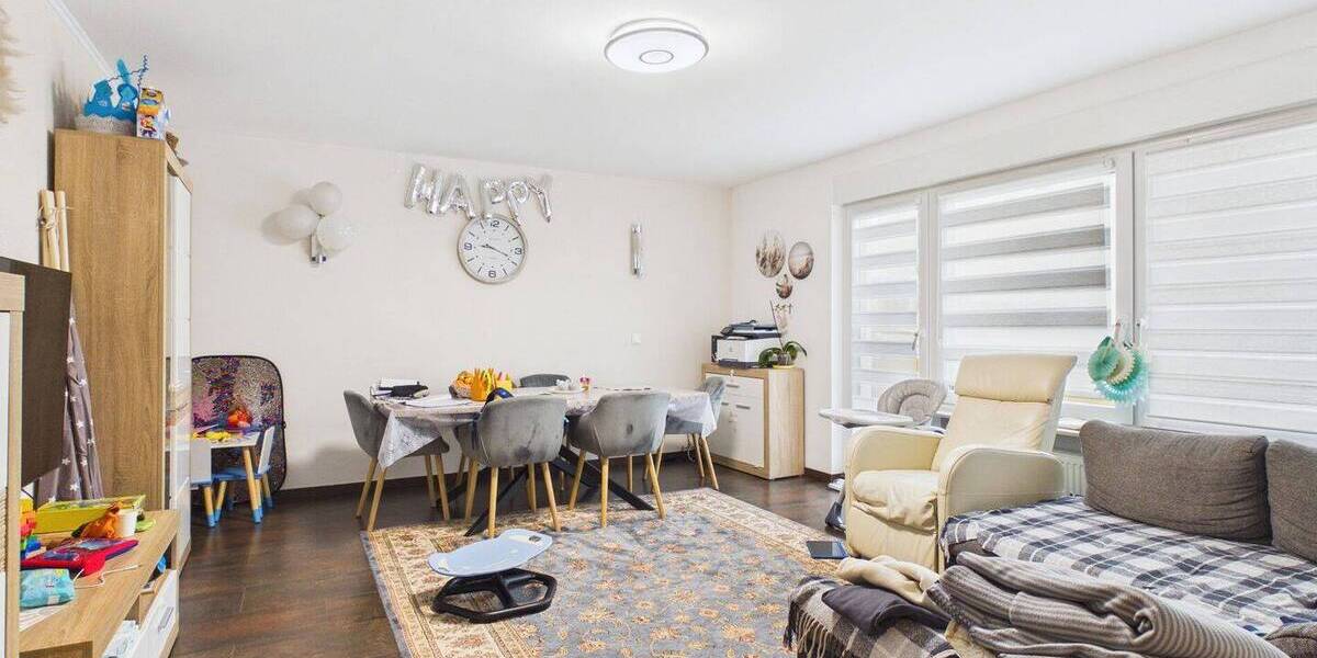 Etagenwohnung Saarbrücken Dudweiler - 4 Zimmer, 92 m&sup2;, 225.000&euro; | Angebot:26289913