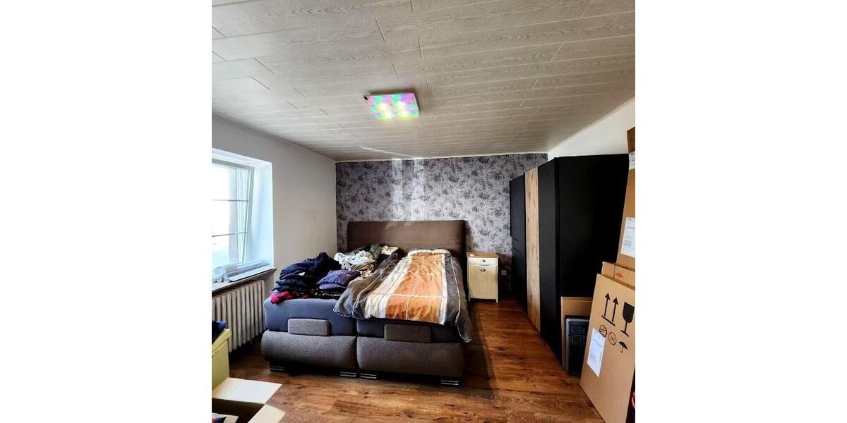 Mehrfamilienhaus, Wohnhaus Zweibrücken - 8 Zimmer, 220 m&sup2;, 299.000&euro; | Angebot:26957531