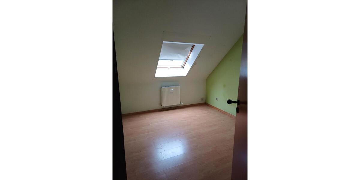 Etagenwohnung Völklingen - 5 Zimmer, 105 m&sup2;, 980&euro; | Angebot:25964523