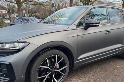 VW Touareg 11.857 km 81.900 &euro; Dillingen 66763