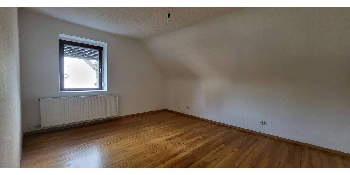 Mehrfamilienhaus, Wohnhaus Beckingen Reimsbach - 7 Zimmer, 250 m&sup2;, 350.000&euro; | Angebot:25726558