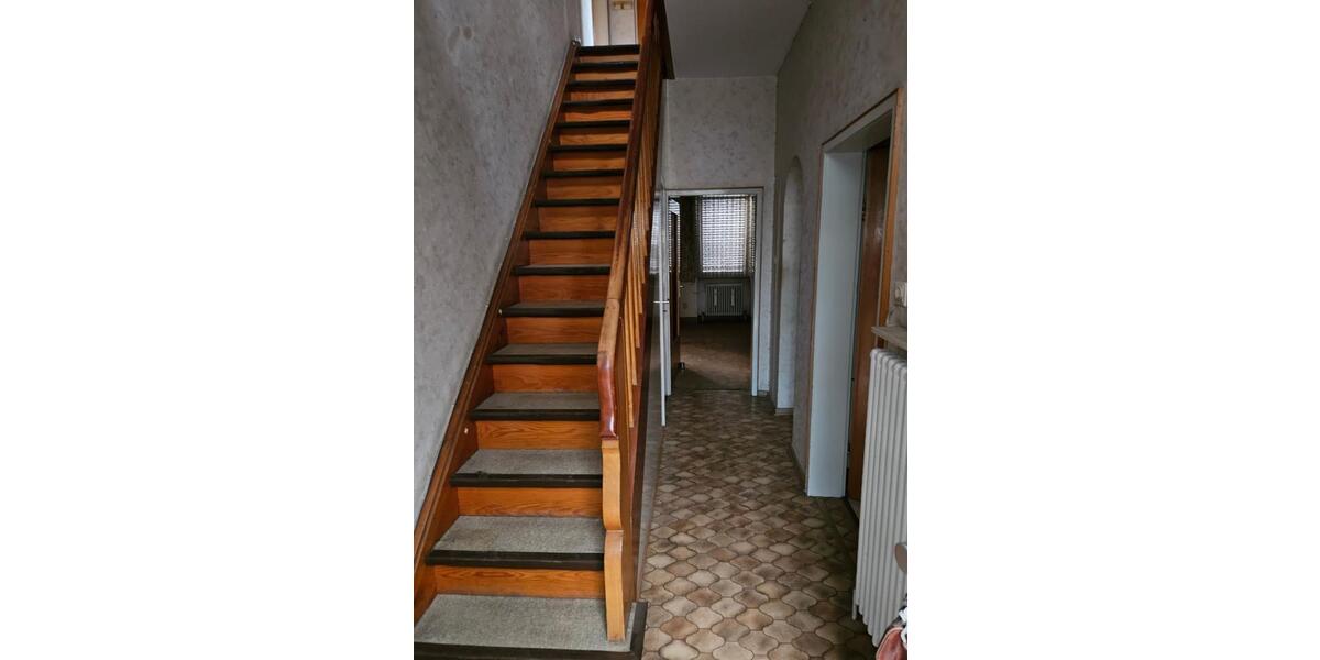 Einfamilienhaus Zweibrücken - 6 Zimmer, 125 m&sup2;, 170.000&euro; | Angebot:26700224