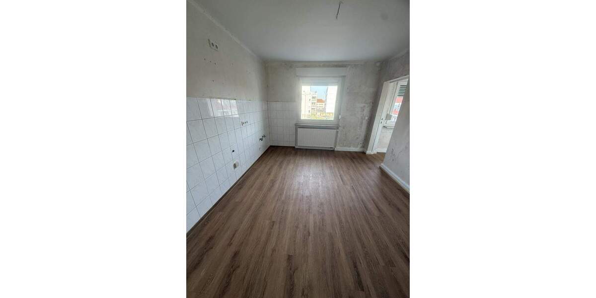 Etagenwohnung Homburg - 3 Zimmer, 89 m&sup2;, 715&euro; | Angebot:25667072