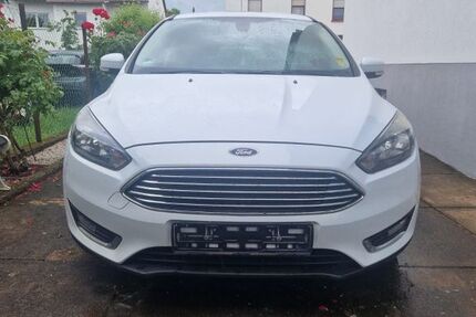 Ford Focus 94.000 km 8.100 &euro; Völklingen 66333
