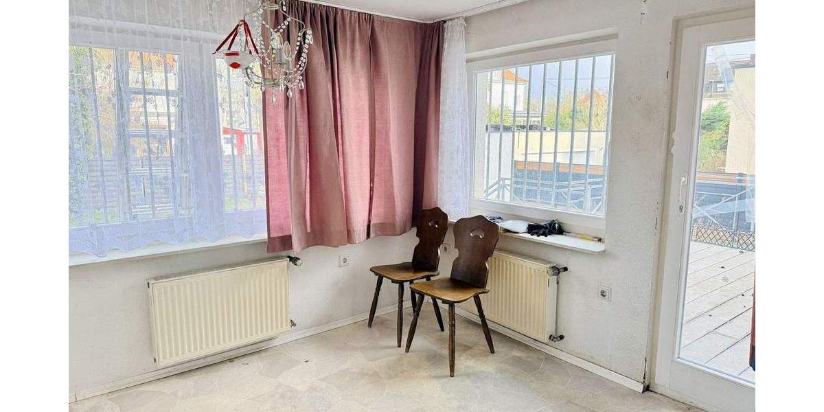 Doppelhaushälfte Saarlouis - 8 Zimmer, 125 m&sup2;, 329.000&euro; | Angebot:25728475