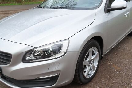Volvo V60 61.000 km 16.500 &euro; Völklingen / Lauterbach 66333