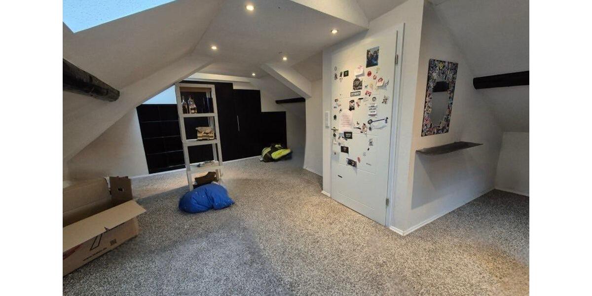 Einfamilienhaus Beckingen - 7 Zimmer, 170 m&sup2;, 180.000&euro; | Angebot:26253806