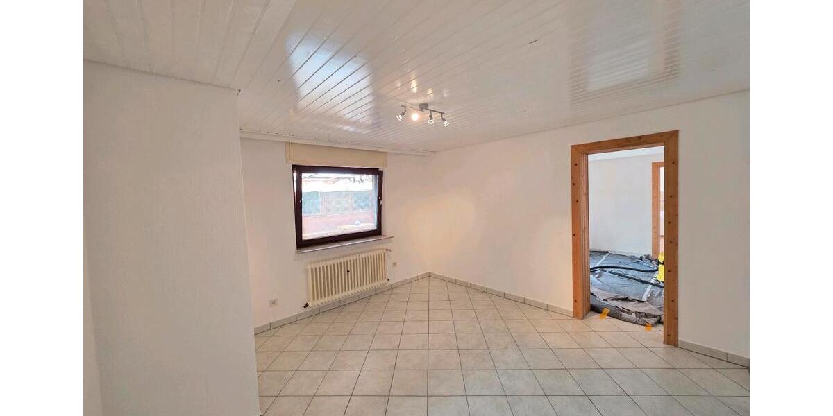 Etagenwohnung Lebach - 3 Zimmer, 94 m&sup2;, 630&euro; | Angebot:26700919