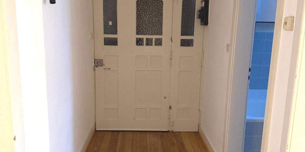 Etagenwohnung Saarbrücken St Johann - 3 Zimmer, 74 m&sup2;, 630&euro; | Angebot:25734880