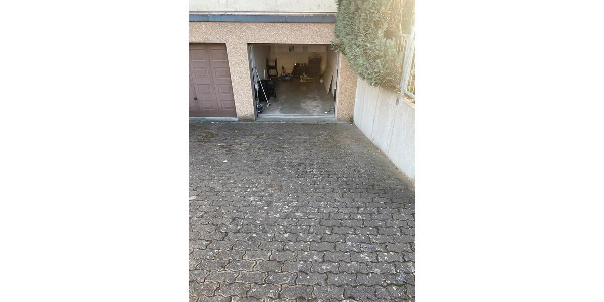 Dachgeschoßwohnung Völklingen - 3 Zimmer, 100 m&sup2;, 165.000&euro; | Angebot:25869448