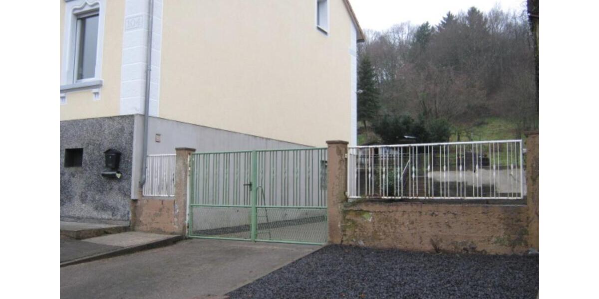 Einfamilienhaus Völklingen - 7 Zimmer, 178 m&sup2;, 218.000&euro; | Angebot:23684005