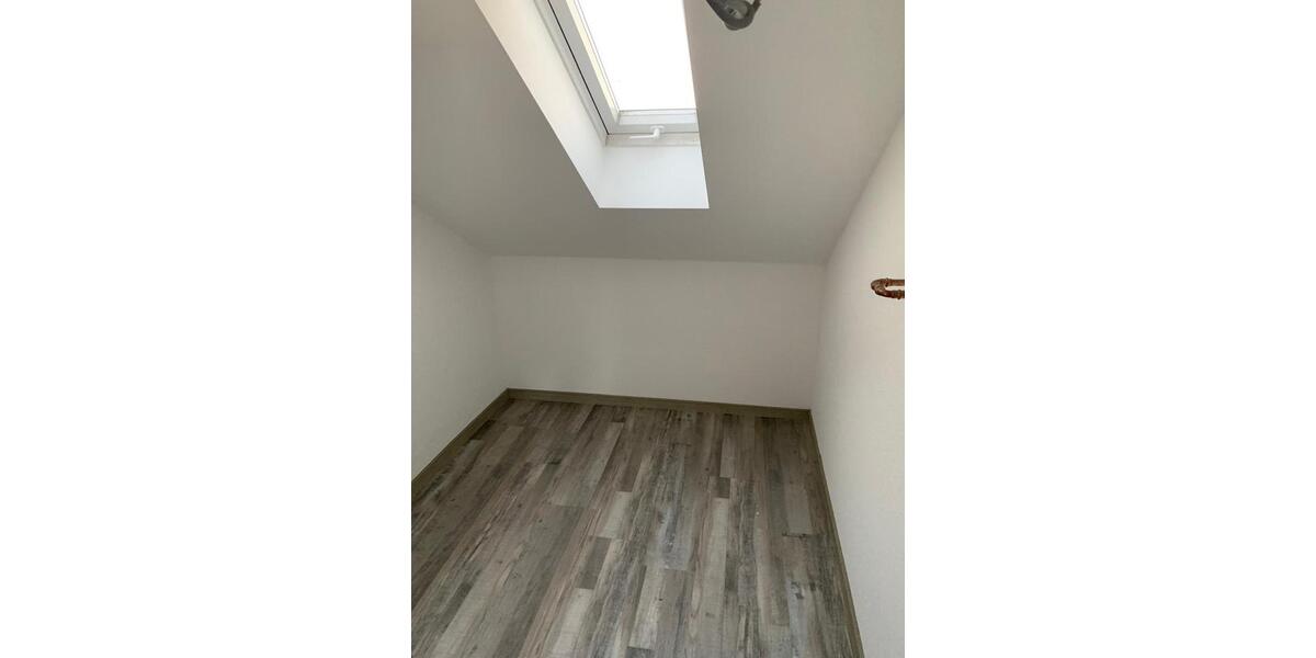 Etagenwohnung Völklingen - 3 Zimmer, 80 m&sup2;, 750&euro; | Angebot:25943565