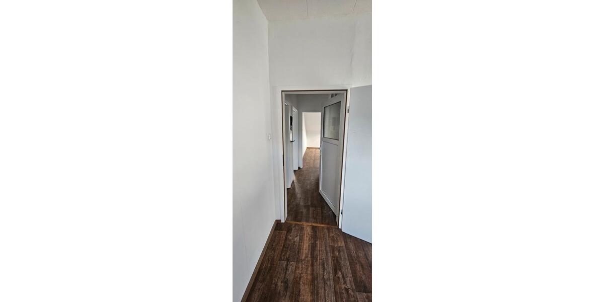 Dachgeschoßwohnung Saarbrücken Dudweiler - 3 Zimmer, 75 m&sup2;, 450&euro; | Angebot:26504363
