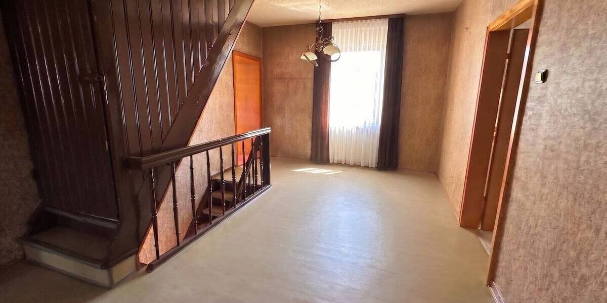 Mehrfamilienhaus, Wohnhaus Saarwellingen / Reisbach Reisbach - 8 Zimmer, 170 m&sup2;, 218.000&euro; | Angebot:26411493