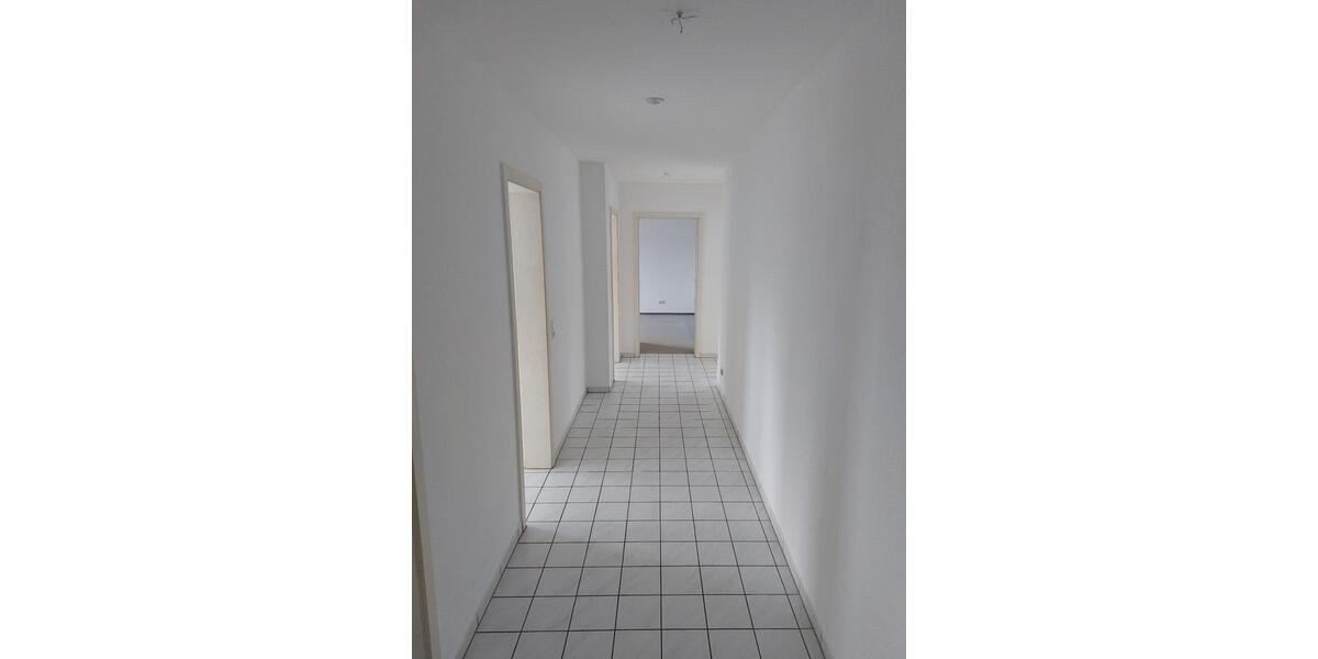 Etagenwohnung Bexbach - 3 Zimmer, 83 m&sup2;, 820&euro; | Angebot:26704508