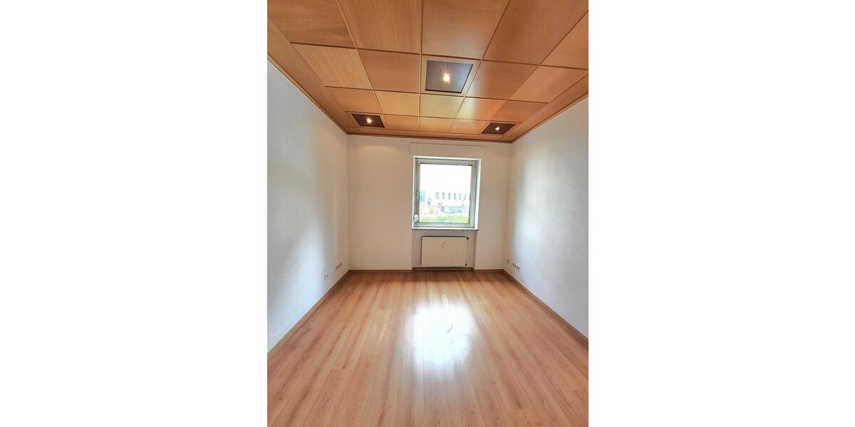 Etagenwohnung Neunkirchen - 3 Zimmer, 70 m&sup2;, 700&euro; | Angebot:25828085