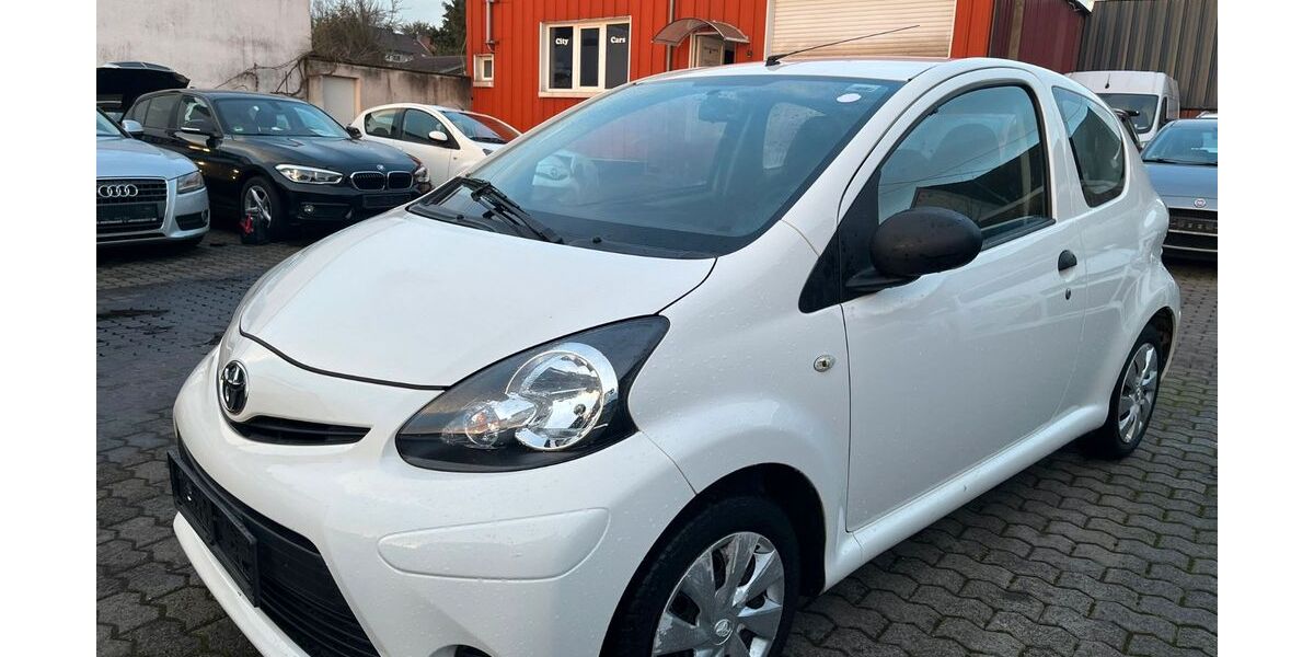 Toyota Aygo (X) 183.000 km 2.280 &euro; Saarlouis 66740